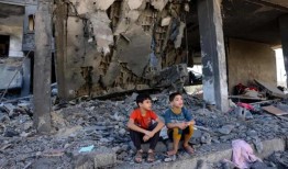 《卫报》对以色列政治战略的看法是：它不能仅仅是无懈可击的军事力量