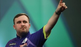 卢克·利特勒成为电视上最年轻的九镖球选手