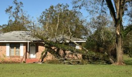 艾维宣布为泽塔三年后阿拉巴马州沿海地区的灾难恢复计划拨款