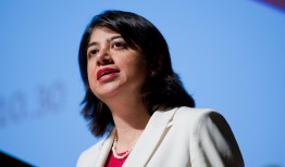 英国政府要求欧盟明年夏天减少对英国游客的指纹检查