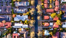 随着开关的轻轻一弹，金士顿采取了气候行动