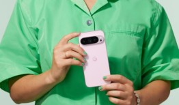 谷歌在其Pixel智能手机系列中增加了一款可折叠、更小的Pro机型