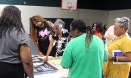 非洲城迎宾中心的设计理念成为焦点