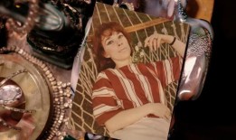 她在伍德斯托克裸舞她和塞尔皮科约会过93岁的她还没有结束