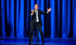 杰瑞·宋飞(Jerry Seinfeld)认为“极左和个人电脑垃圾”毁了喜剧