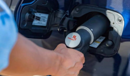 燃料电池汽车：未来的绿色交通方式