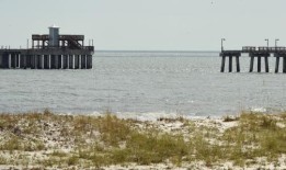 飓风莎莉修复后，阿拉巴马海岸海湾州立公园码头重新开放