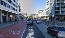 青少年被控在悉尼公共厕所的墙上画纳粹标志