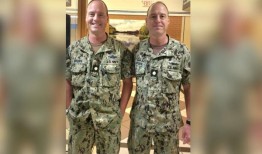 海军双胞胎兄弟并肩开始和结束30年的职业生涯