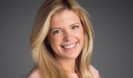 亲爱的安妮：我的孩子已经成年，正在从男变女，我正在努力适应