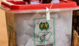 淡季投票：INEC，警察，Tinubu让尼日利亚人失望