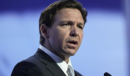 德桑蒂斯：特朗普的追随者只是“无精打采的船只”