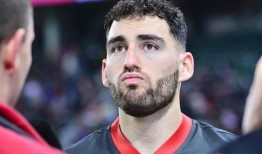 这位足球运动员用一个表情包来评价转会泽尼特的失败