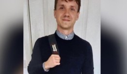 马丁·刘易斯在寻找失踪朋友的过程中发现了尸体，他说这是“最坏的消息”