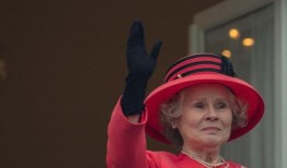 观看稀有的暹罗鳄鱼孵化