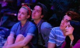 Riverdale明星将登上《崇高传记片》的头条