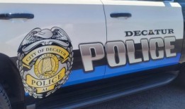 迪凯特警方在重伤男子出现在医院后进行调查