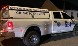 官员称，一名男子在逃离密西西比州路障后被阿拉巴马州警官开枪打死