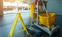 杰里米·萨顿的前任档案：“我的前任用信托少付孩子抚养费”