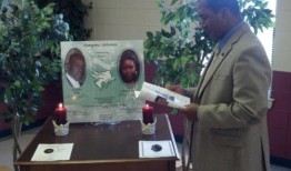 被控在乔治亚州杀害3名阿拉巴马居民的前麦卡多里中学副校长辞职