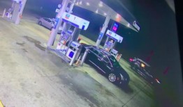 一名男子在布莱顿雪佛龙加油站加油时遭枪击受伤