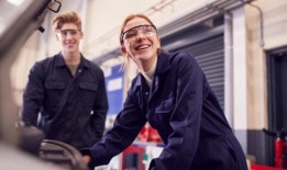 “令人担忧”：为什么澳大利亚学徒正在辍学